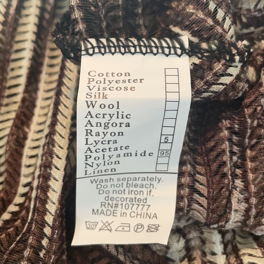 Woman’s top - Picture 4 of 6